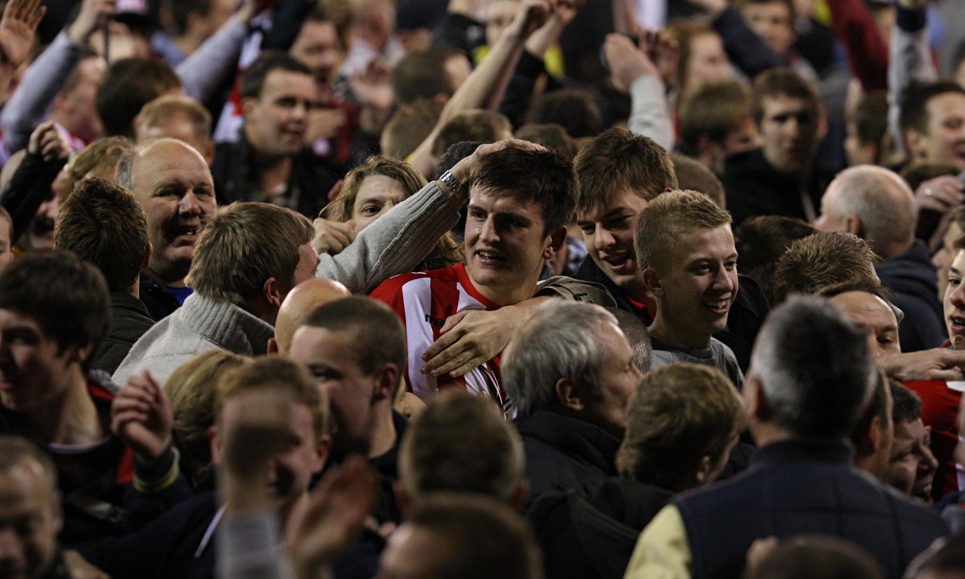 前巴萨中场 前巴萨中场